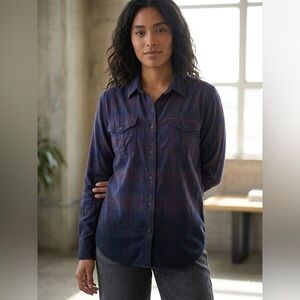 SILVER JEANS Plaid Button-Down Shirt L Navy/Purple EUC